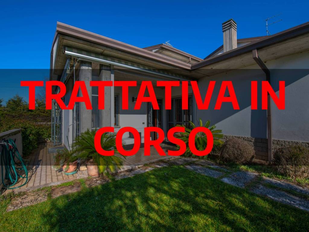 appartamento in vendita a Castel d'Azzano in zona Azzano