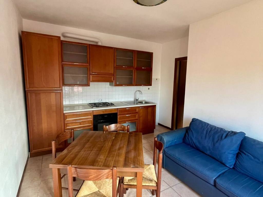 appartamento in vendita a Castel d'Azzano in zona Azzano