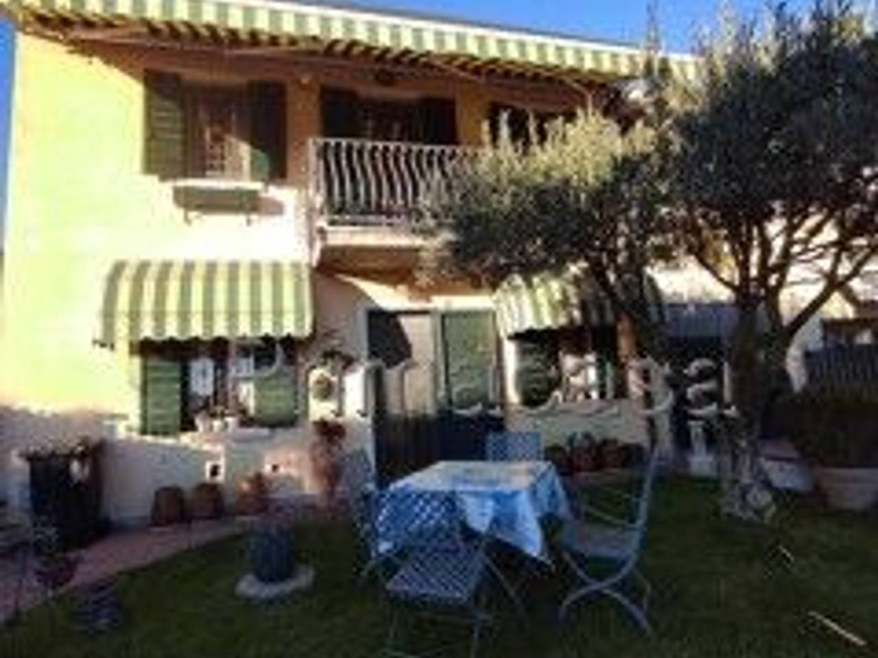 casa indipendente in vendita a Castel d'Azzano