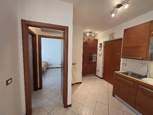 appartamento in vendita a Castel d'Azzano in zona Azzano