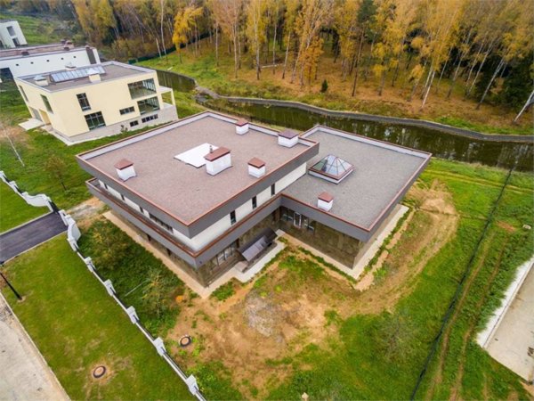 terreno edificabile in vendita a Castel d'Azzano in zona Azzano