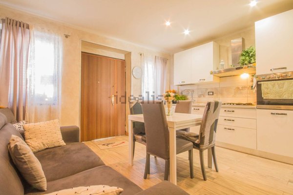 appartamento in vendita a Castel d'Azzano in zona Azzano