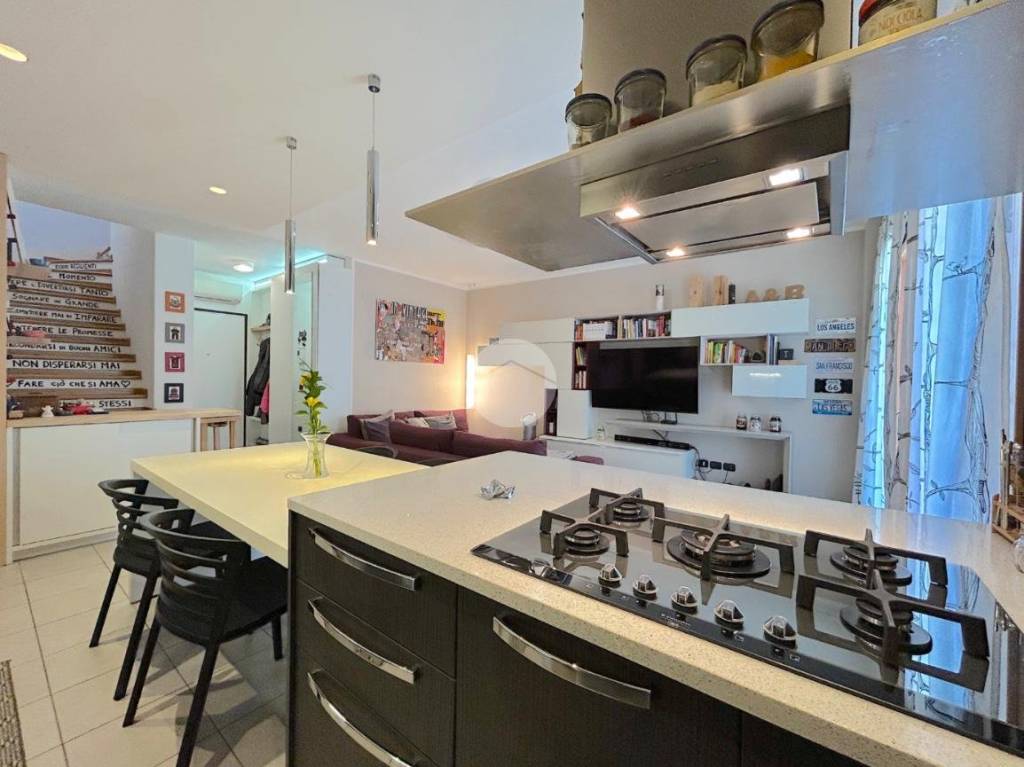 appartamento in vendita a Castel d'Azzano in zona Beccacivetta