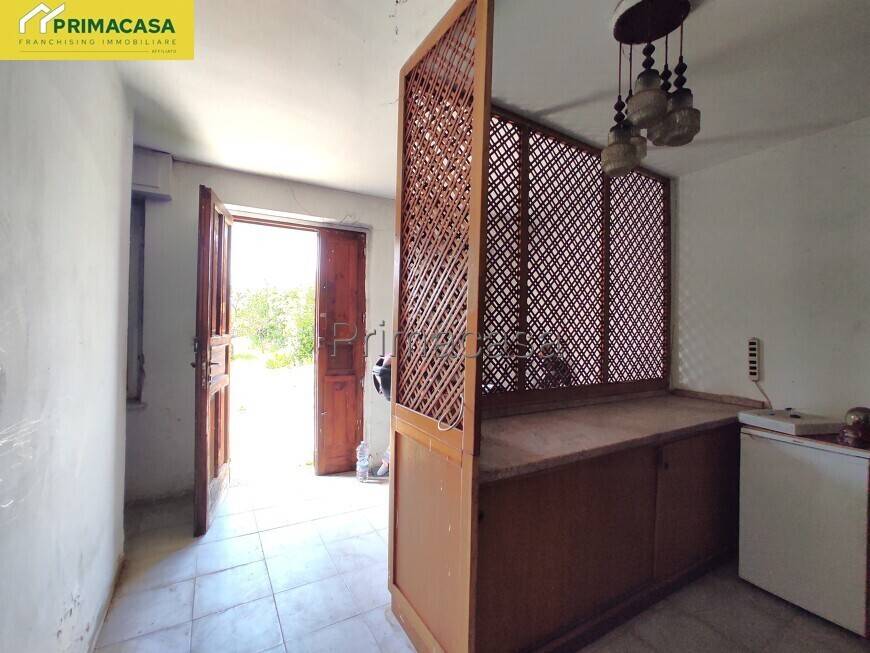 casa indipendente in vendita a Castel d'Azzano in zona Rizza