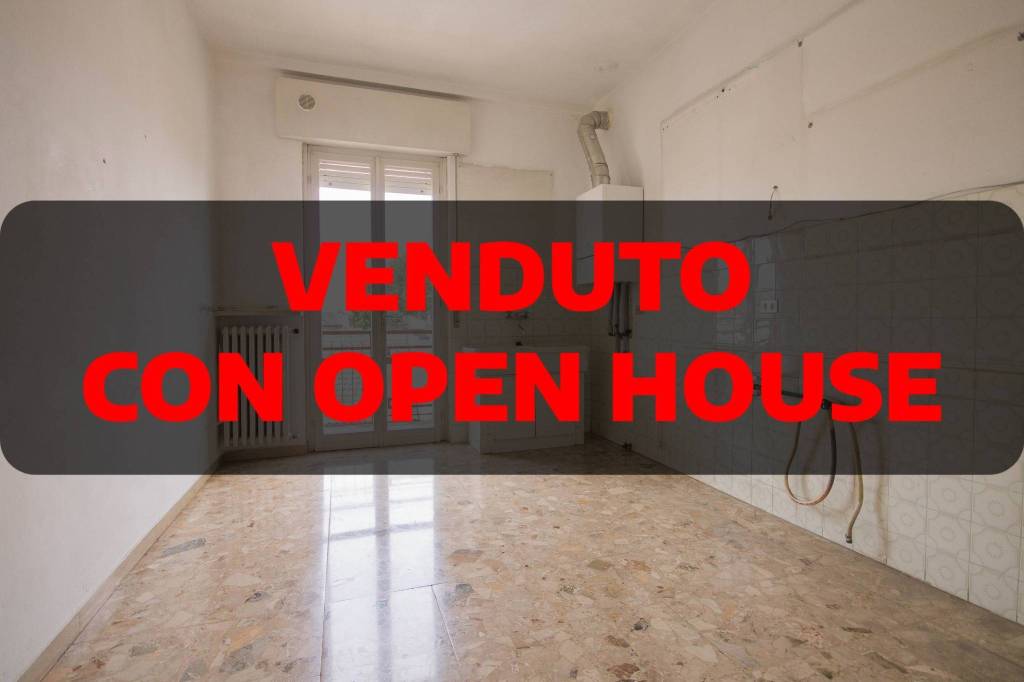 appartamento in vendita a Castel d'Azzano in zona Azzano