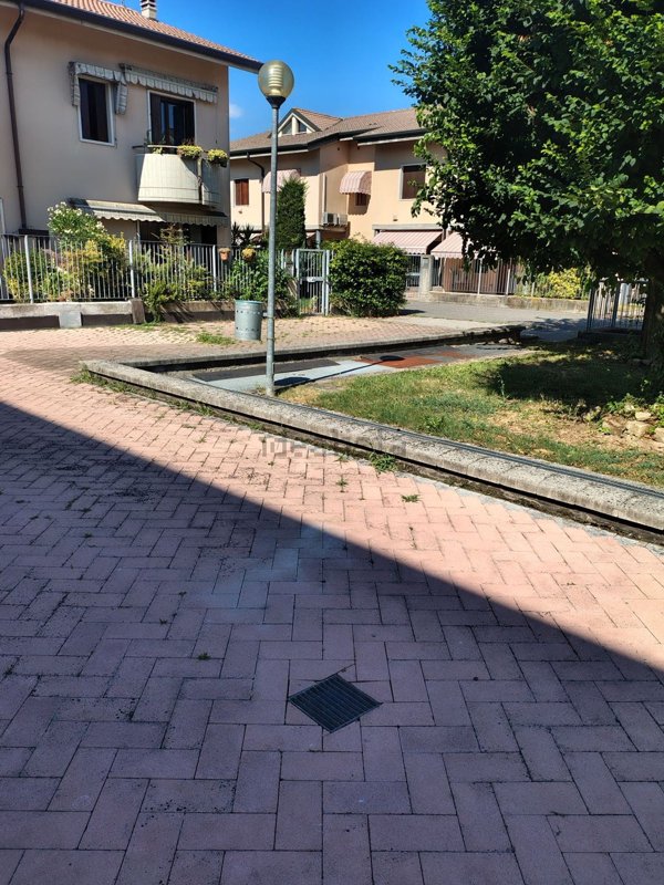 casa indipendente in vendita a Castel d'Azzano