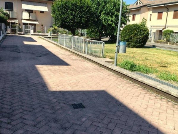 casa indipendente in vendita a Castel d'Azzano
