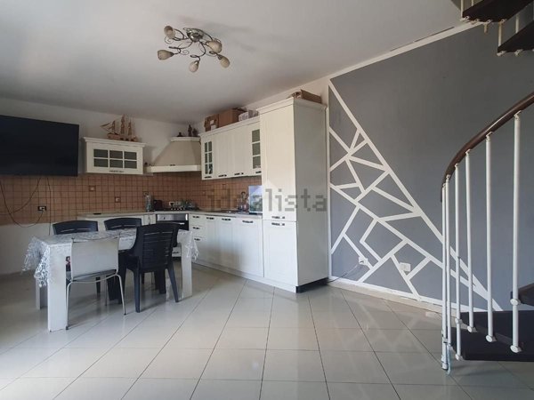 appartamento in vendita a Castel d'Azzano in zona Forette