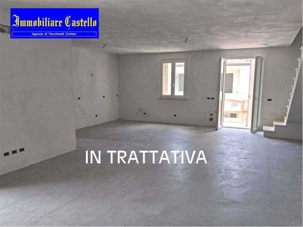 appartamento in vendita a Castel d'Azzano in zona Beccacivetta
