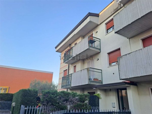 appartamento in vendita a Castel d'Azzano in zona Forette