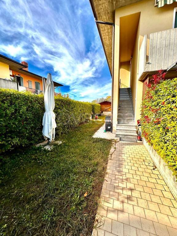 appartamento in vendita a Castelnuovo del Garda in zona Oliosi