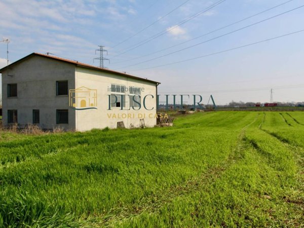 terreno agricolo in vendita a Castelnuovo del Garda in zona Cavalcaselle