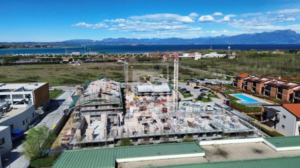 appartamento in vendita a Castelnuovo del Garda