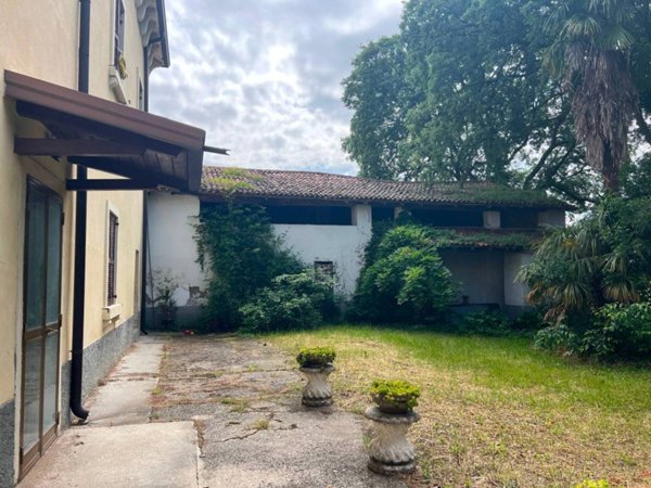 casa indipendente in vendita a Castelnuovo del Garda
