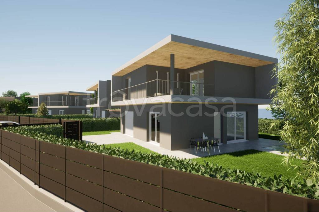 casa indipendente in vendita a Castelnuovo del Garda