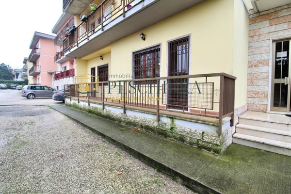 appartamento in vendita a Castelnuovo del Garda in zona Cavalcaselle