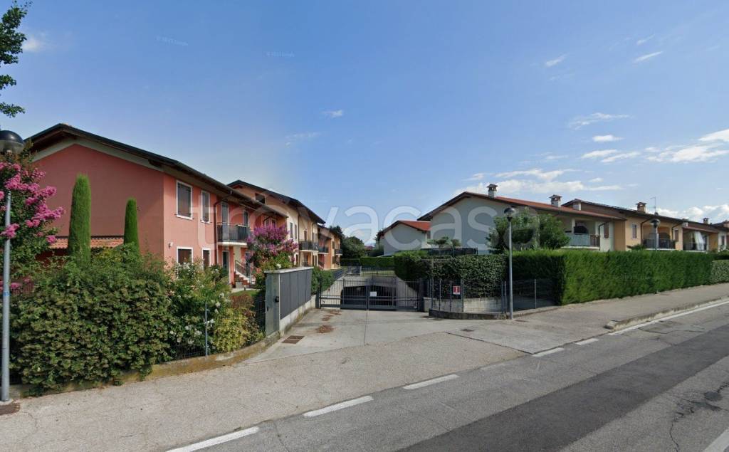 locale di sgombero in vendita a Castelnuovo del Garda