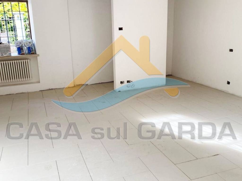 casa indipendente in vendita a Castelnuovo del Garda in zona Oliosi
