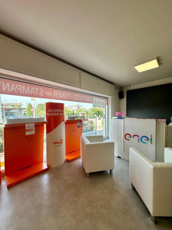 negozio in vendita a Castelnuovo del Garda