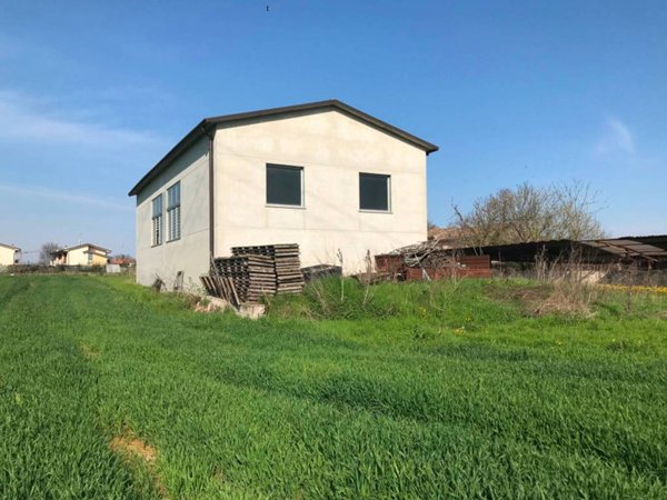 terreno agricolo in vendita a Castelnuovo del Garda in zona Cavalcaselle