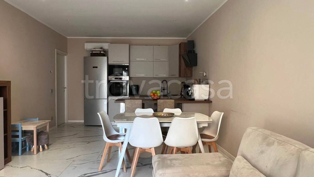 appartamento in vendita a Castelnuovo del Garda in zona Camalavicina