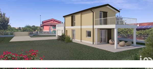 casa indipendente in vendita a Castelnuovo del Garda