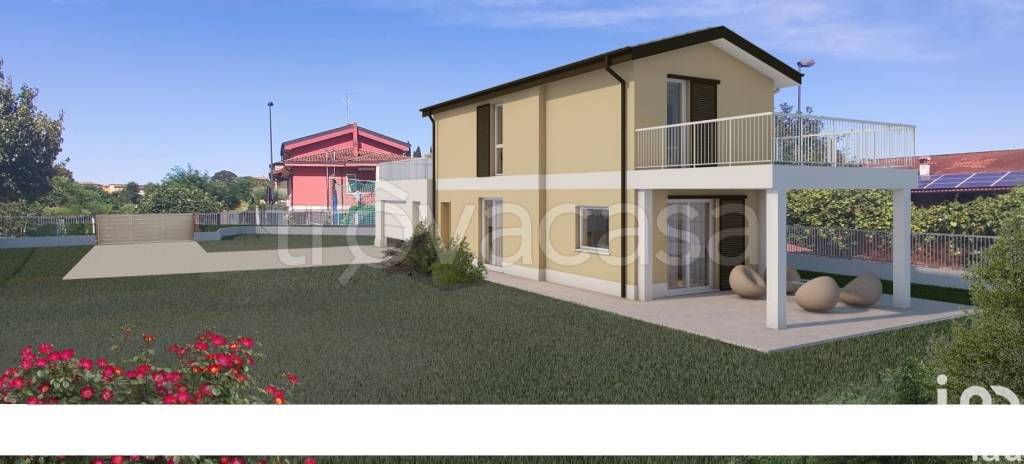 casa indipendente in vendita a Castelnuovo del Garda