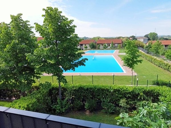 casa indipendente in vendita a Castelnuovo del Garda