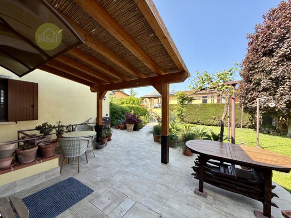 appartamento in vendita a Castelnuovo del Garda in zona Oliosi