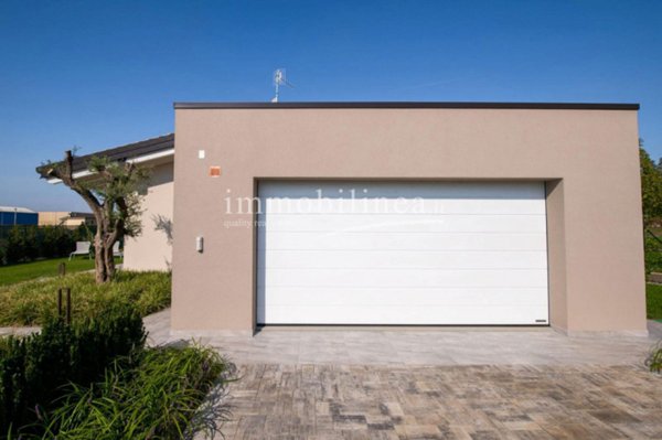 casa indipendente in vendita a Castelnuovo del Garda