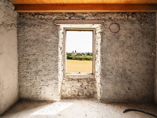 casa indipendente in vendita a Castelnuovo del Garda in zona Sandrà