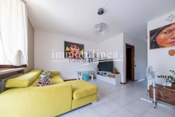 casa indipendente in vendita a Castelnuovo del Garda in zona Cavalcaselle