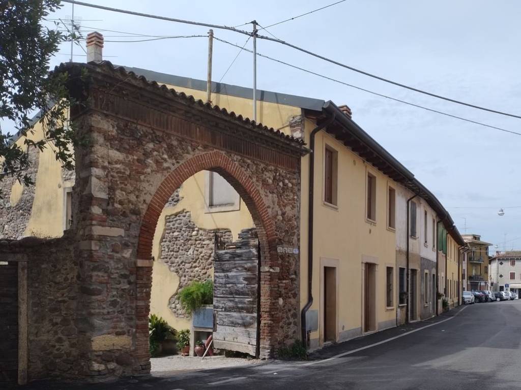 appartamento in vendita a Castelnuovo del Garda