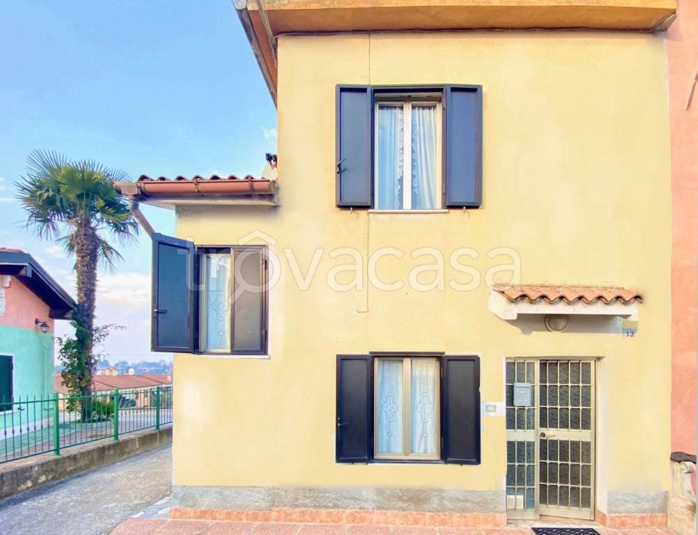 appartamento in vendita a Castelnuovo del Garda in zona Cavalcaselle