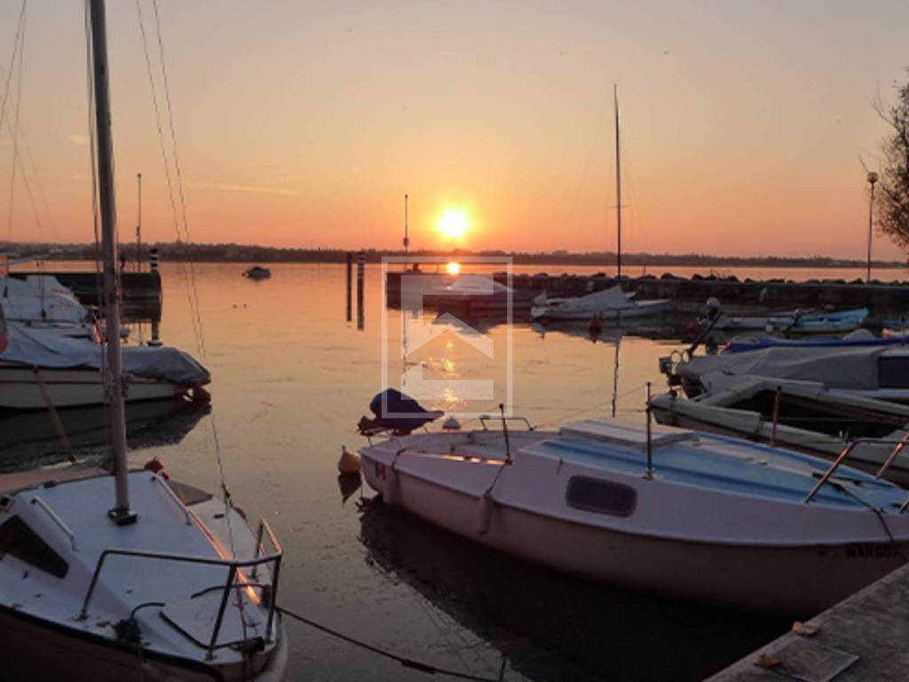 appartamento in vendita a Castelnuovo del Garda