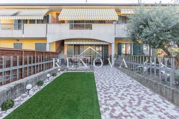 appartamento in vendita a Castelnuovo del Garda in zona Oliosi