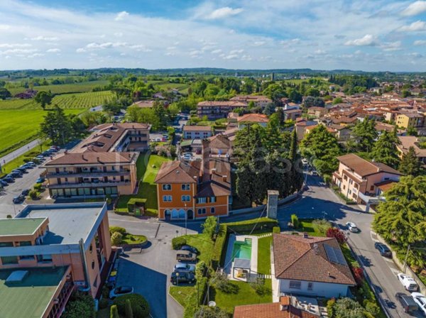 villa in vendita a Castelnuovo del Garda
