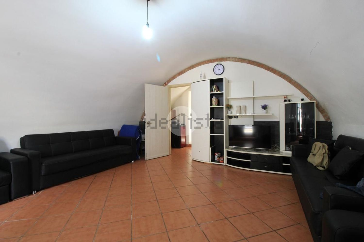 casale in vendita a Castelnuovo del Garda in zona Camalavicina