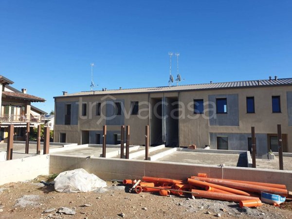 appartamento in vendita a Castelnuovo del Garda in zona Cavalcaselle