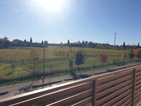 appartamento in vendita a Castelnuovo del Garda in zona Cavalcaselle