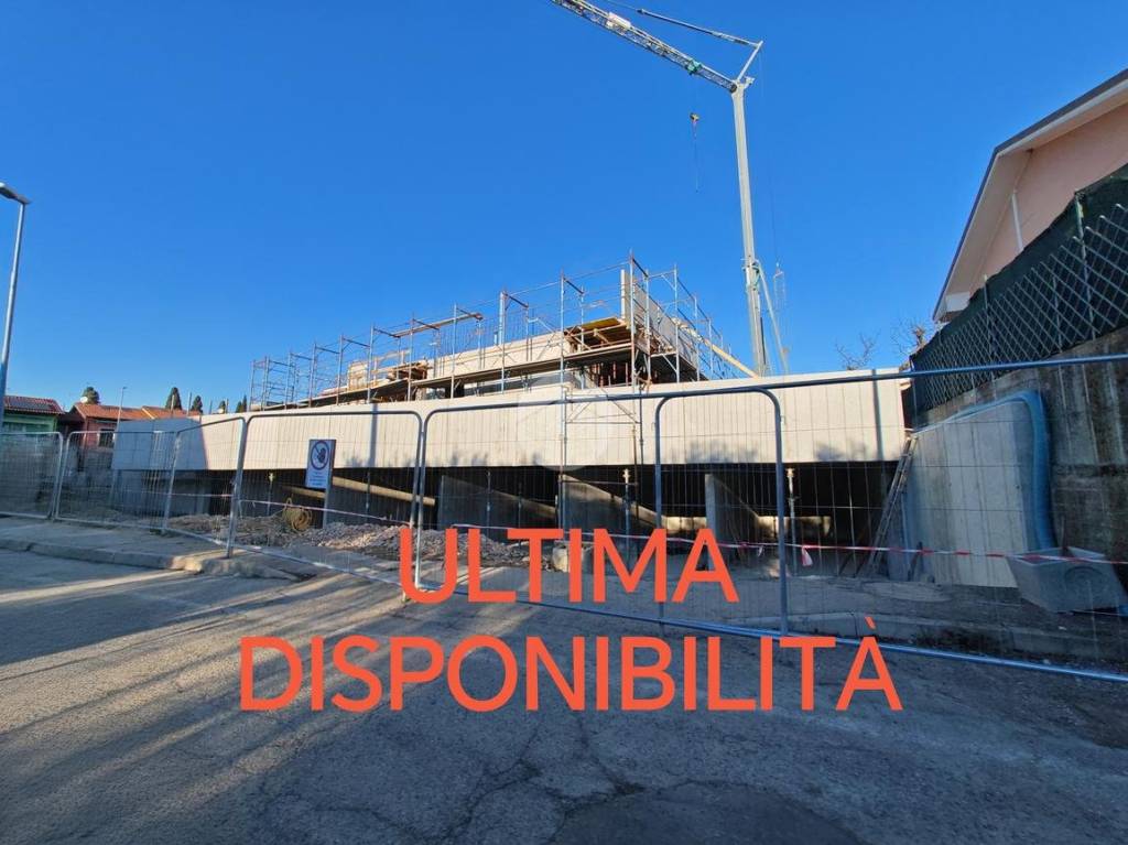 appartamento in vendita a Castelnuovo del Garda in zona Sandrà