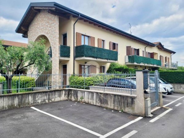 appartamento in vendita a Castelnuovo del Garda in zona Camalavicina