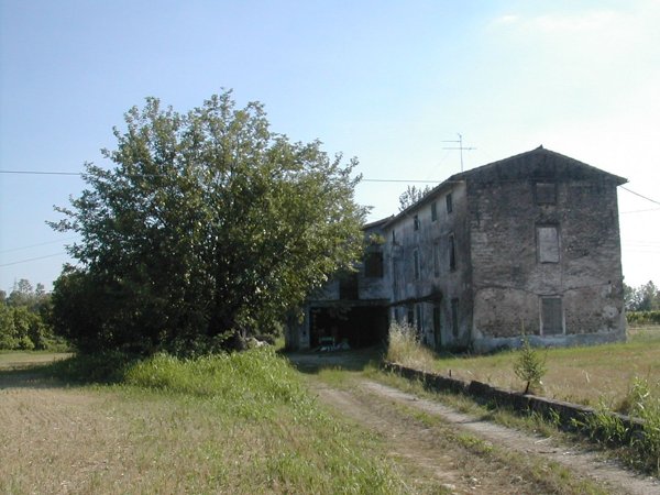casale in vendita a Castelnuovo del Garda