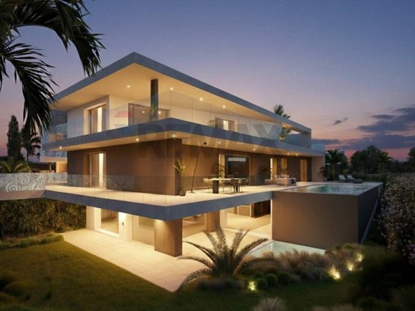 casa indipendente in vendita a Castelnuovo del Garda
