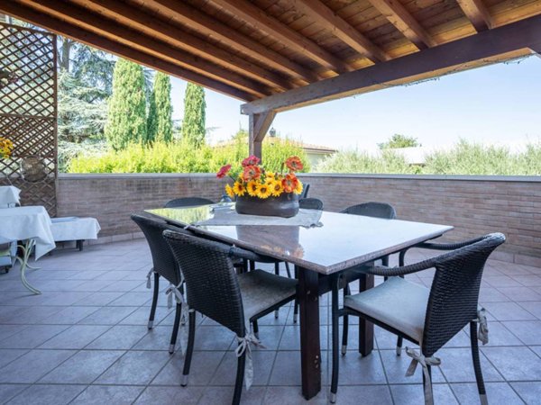 appartamento in vendita a Castelnuovo del Garda in zona Oliosi