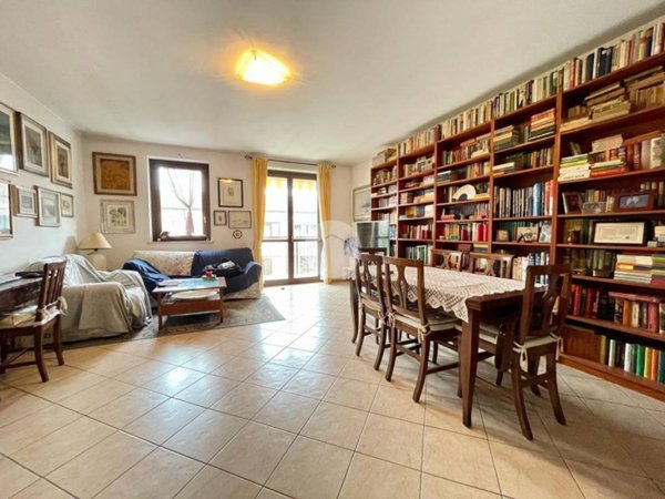 appartamento in vendita a Castelnuovo del Garda in zona Cavalcaselle