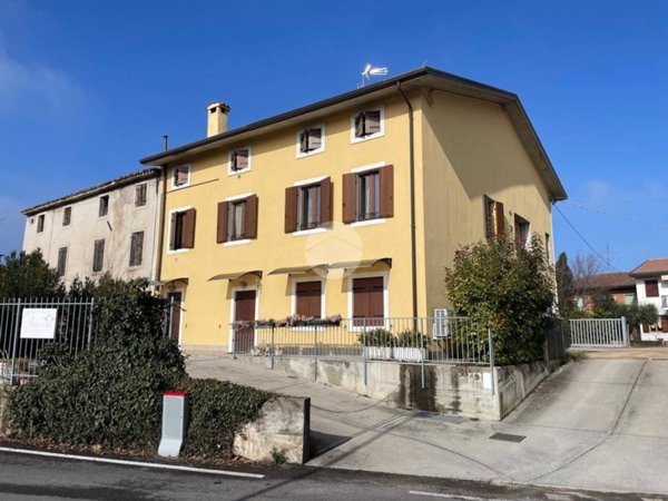 appartamento in vendita a Castelnuovo del Garda in zona Ronchi