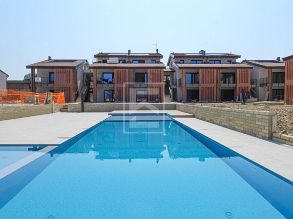 appartamento in vendita a Castelnuovo del Garda in zona Cavalcaselle
