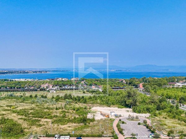 appartamento in vendita a Castelnuovo del Garda in zona Cavalcaselle
