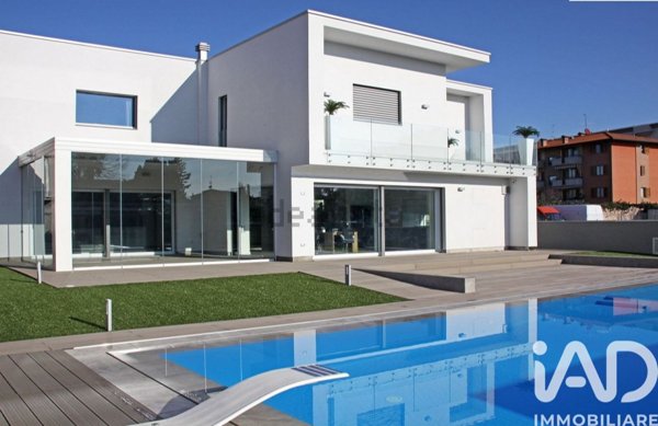 terreno edificabile in vendita a Castelnuovo del Garda in zona Camalavicina